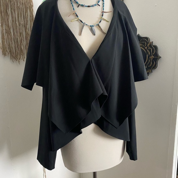 Tahari black jacket over sized collar eye hook closure waterfall front size S - Picture 2 of 8